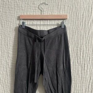 Barefoot dreams cozy chic jogger